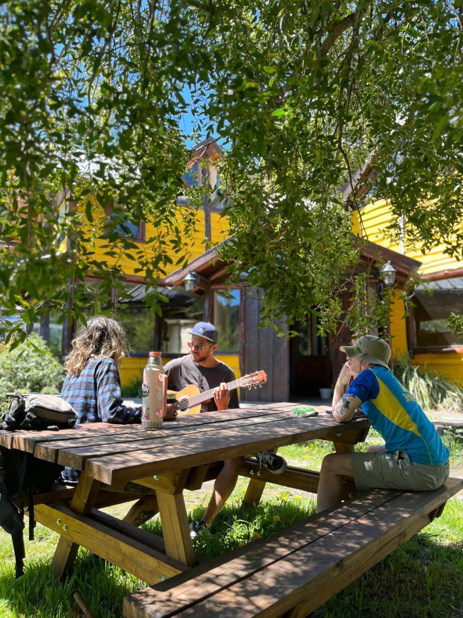 Hostel Capsula Refugio Oeste San Carlos de Bariloche Bagian luar foto